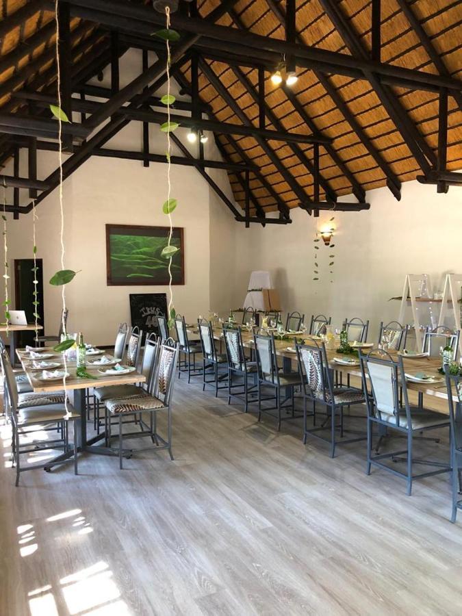 Okahandja Country Hotel Extérieur photo