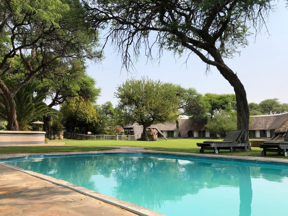 Okahandja Country Hotel Extérieur photo